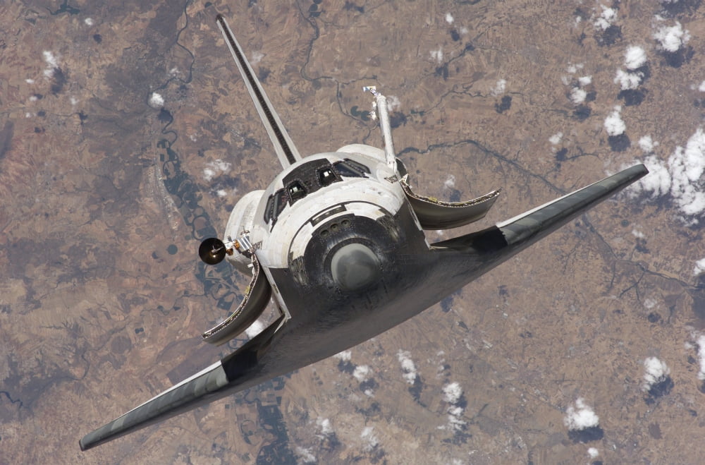 Space Shuttle Discovery Canvas Art - Stocktrek Images (34 x 23)