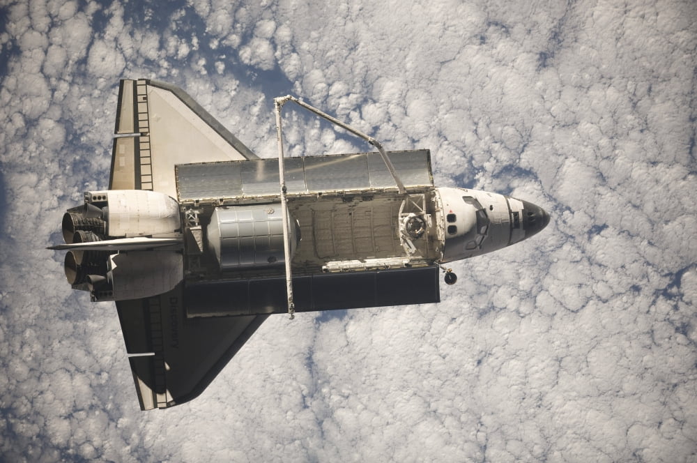 Space Shuttle Discovery Canvas Art - Stocktrek Images (34 x 23)