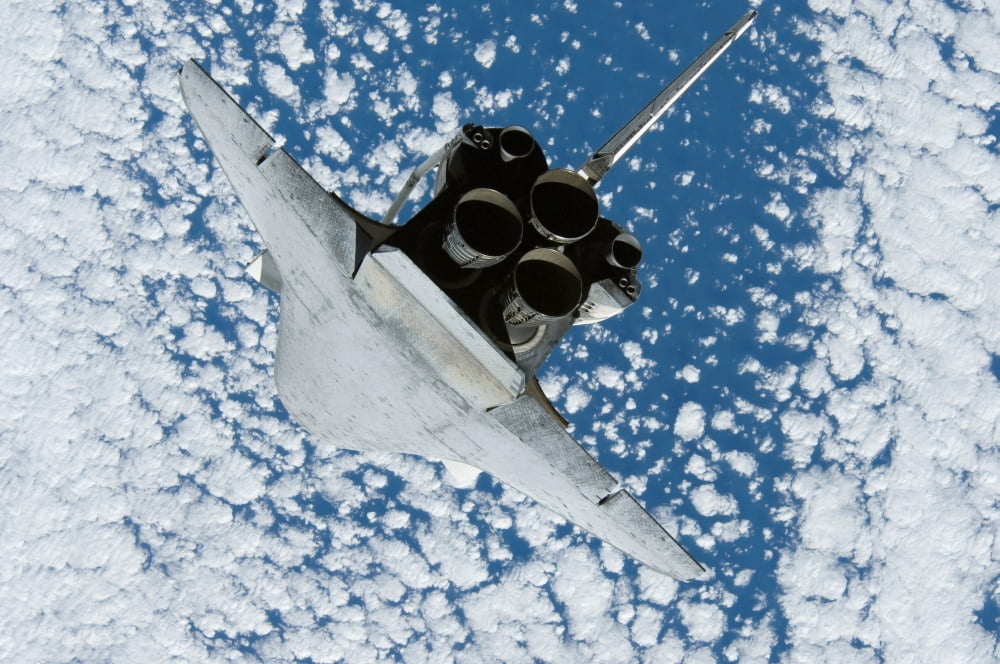 Space Shuttle Discovery Canvas Art - Stocktrek Images (34 x 23)