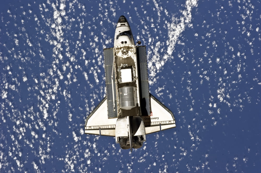 Space Shuttle Discovery Canvas Art - Stocktrek Images (35 x 23)