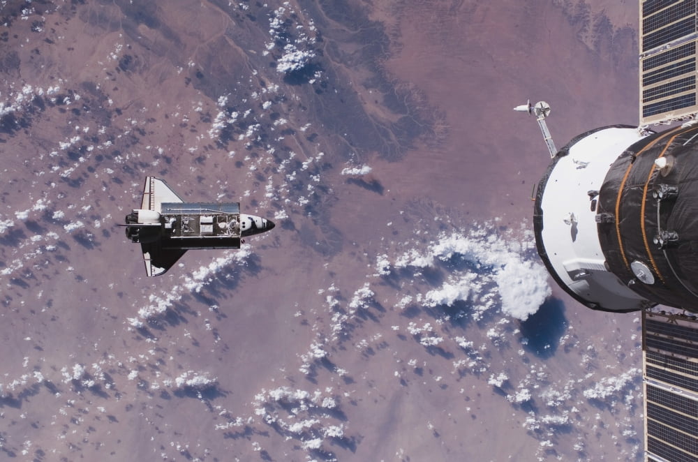 Space Shuttle Endeavour Canvas Art - Stocktrek Images (34 x 23)