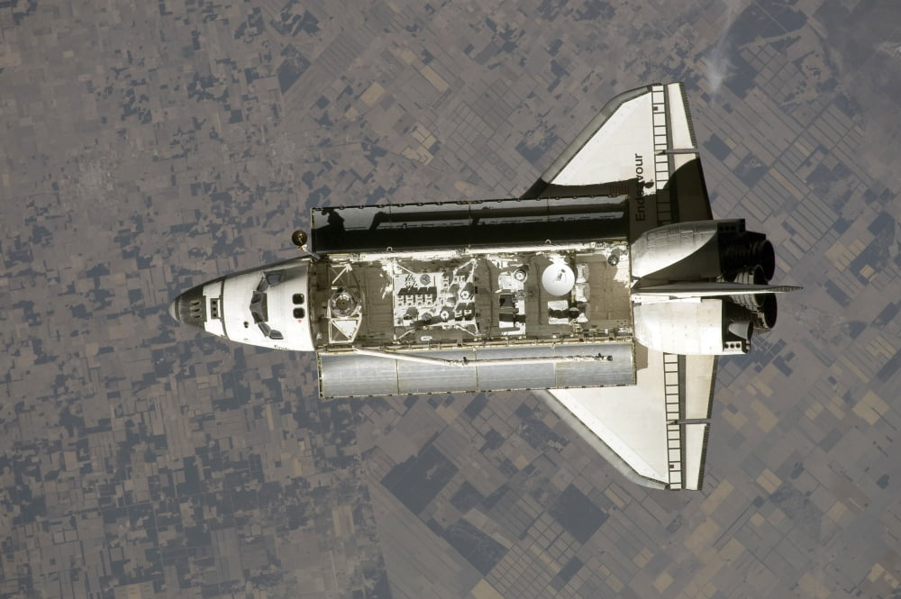 Space Shuttle Endeavour Canvas Art - Stocktrek Images (34 x 23)