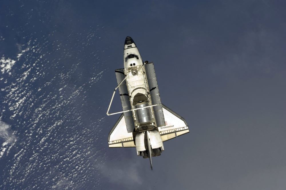 Space Shuttle Endeavour Canvas Art - Stocktrek Images (35 x 23)