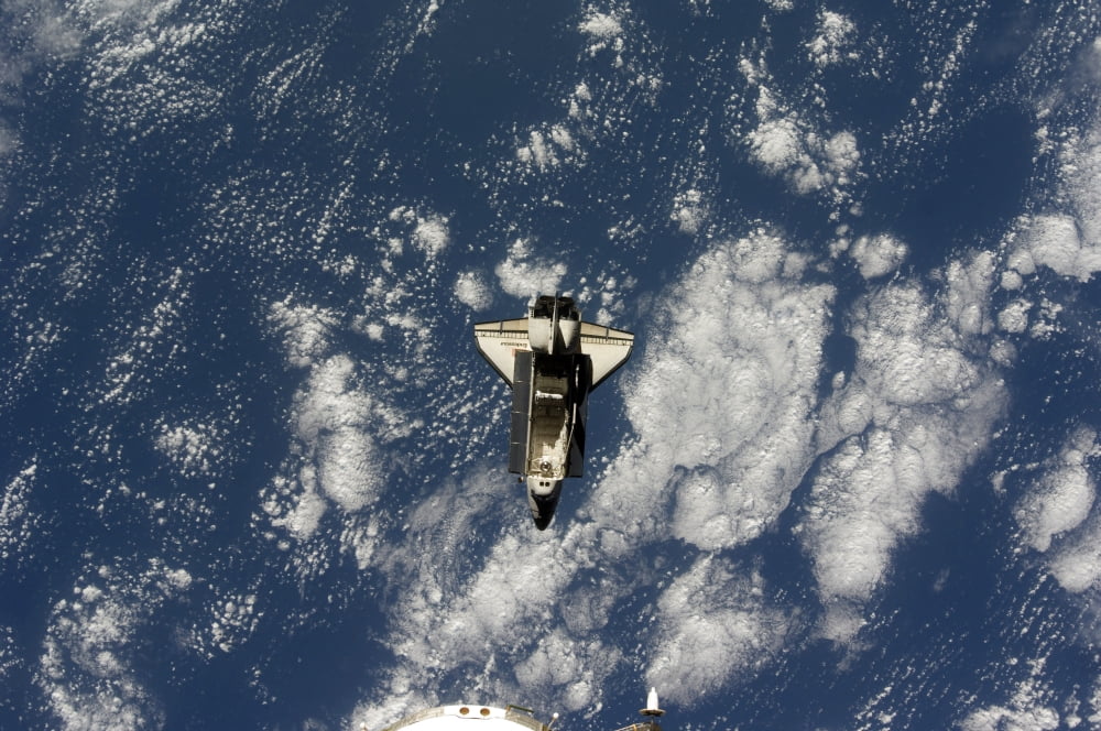 Space Shuttle Endeavour Canvas Art - Stocktrek Images (35 x 23)