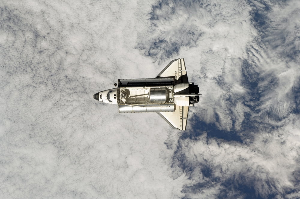 Space Shuttle Endeavour Canvas Art - Stocktrek Images (35 x 23)