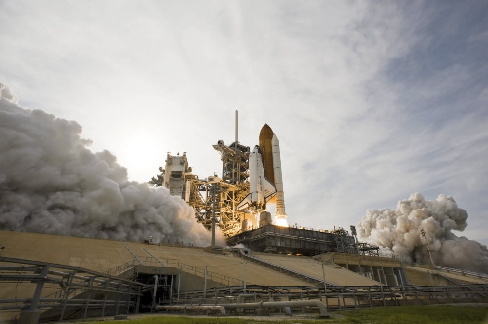 Space Shuttle Endeavour lifts off from Kennedy Space Center Canvas Art - Stocktrek Images (34 x 23)
