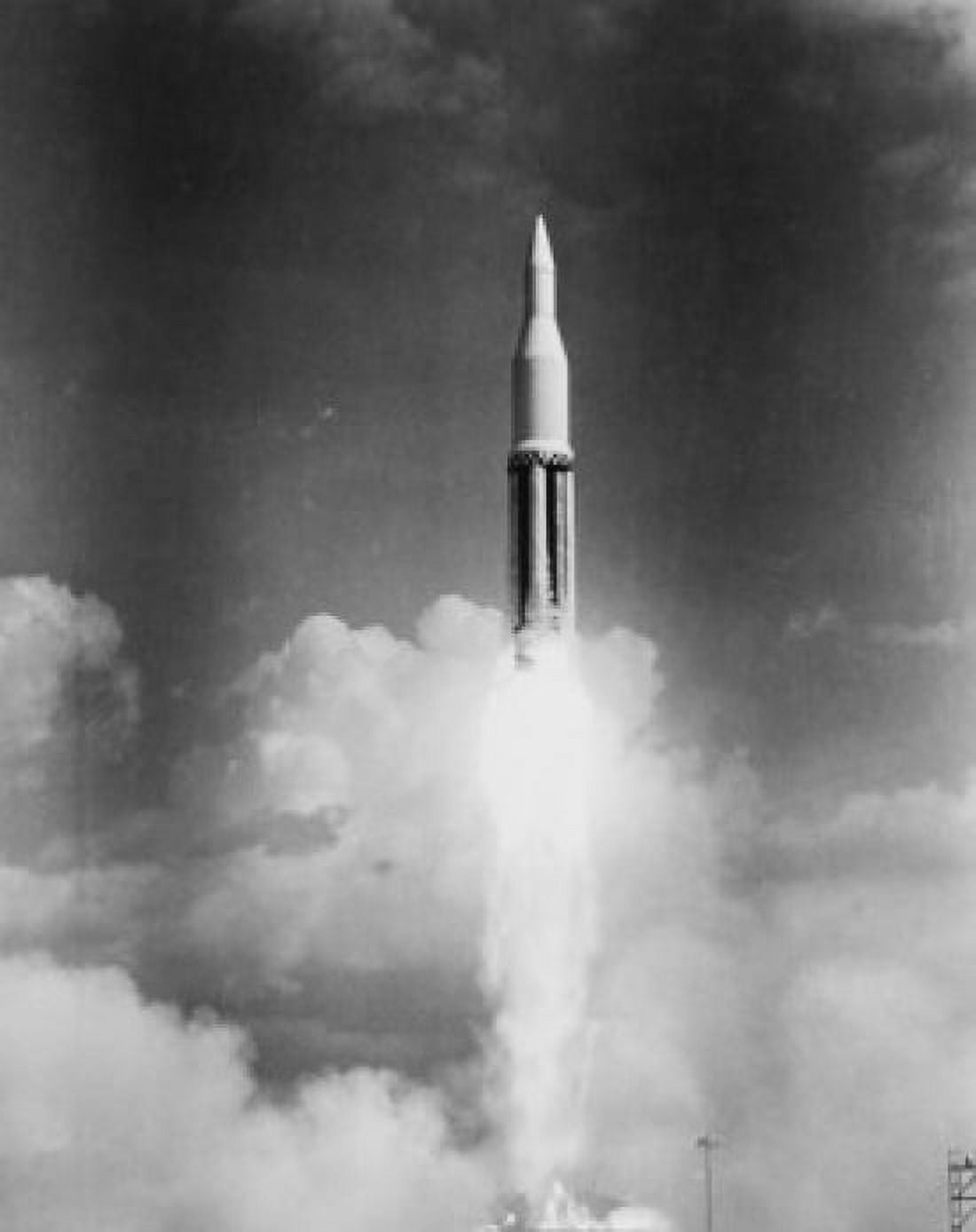 Space rocket taking off Canvas Art - (24 x 36)