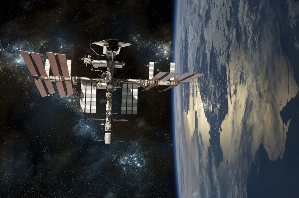 Space shuttle docked at the International Space Station Canvas Art - Marc WardStocktrek Images (18 x 12)