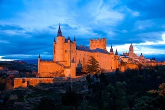 Spain Segovia Alcazar Castle at Sunset Canvas Art - Jaynes Gallery DanitaDelimont (19 x 12)