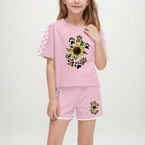 Spazoro Little & Big Girls Cute Outfit Sets, Graphic Print Crew Neck Summer 2-Pieces Short Sleeve Shirt and Shorts Sets Pink Size 5 T