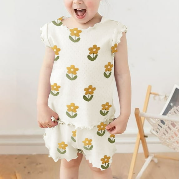 Spazoro Toddler Girls Homewear Outfit Sets, Graphic Print 2-Pieces Cotton Summer Short Sleeve Shirt and Shorts Sets Beige Size 5-6 T