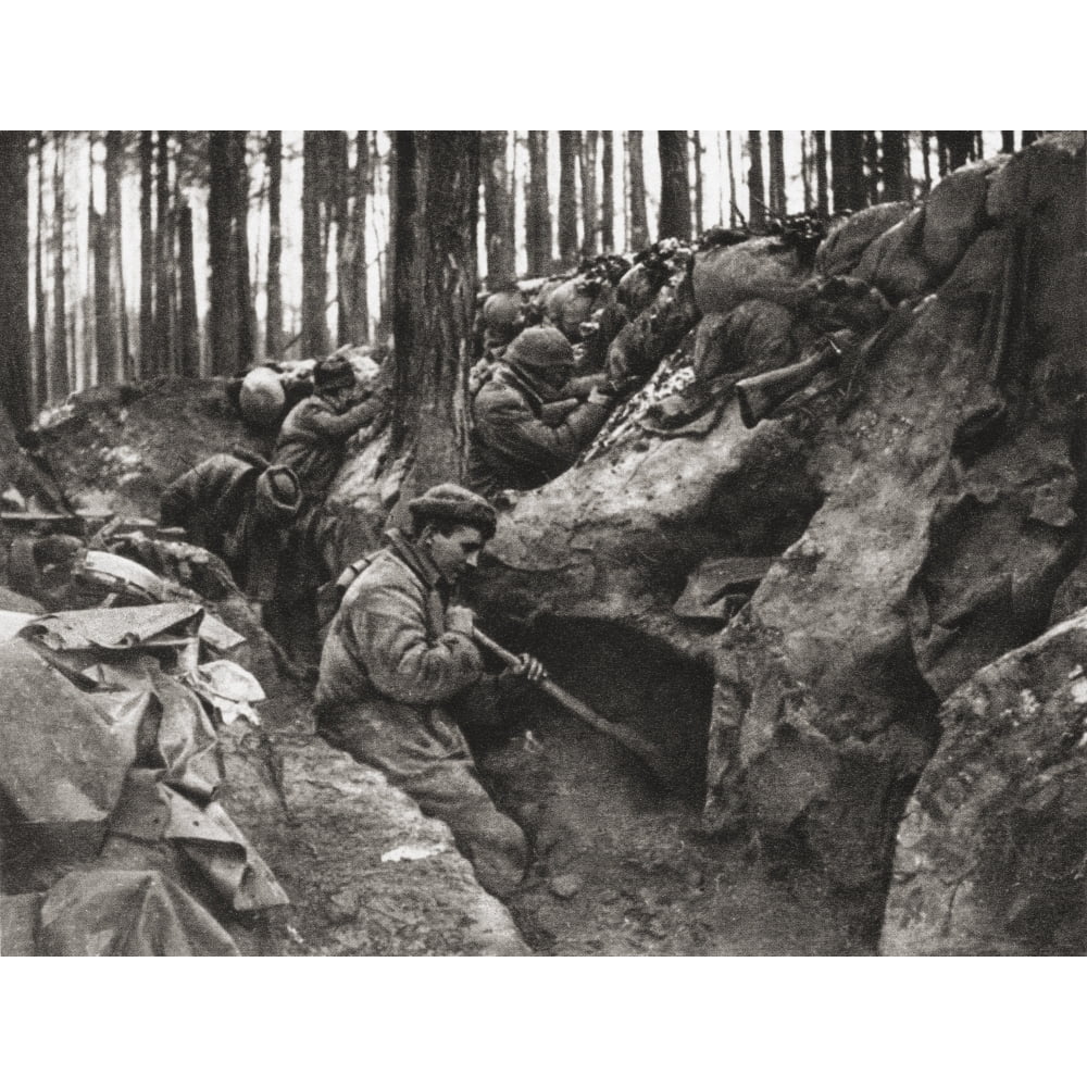 The First 15 Dig Specially Enlisted Navvies Digging Shelter-Trenches During First World ...