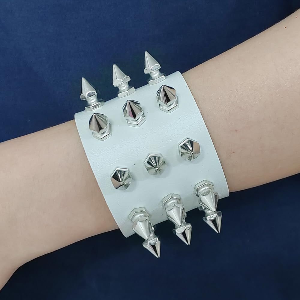 Metal spike bracelet deals