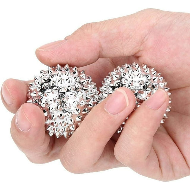 Spiky Massage Ball, Massage Silver Ball 1 Pair, Hand Acupuncture Ball Massage for Adult
