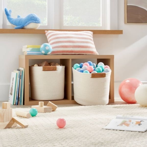 Spiral Rope Pattern Storage Basket, White Storage Box, with Handle, Suitable for Wardrobes and Bedrooms