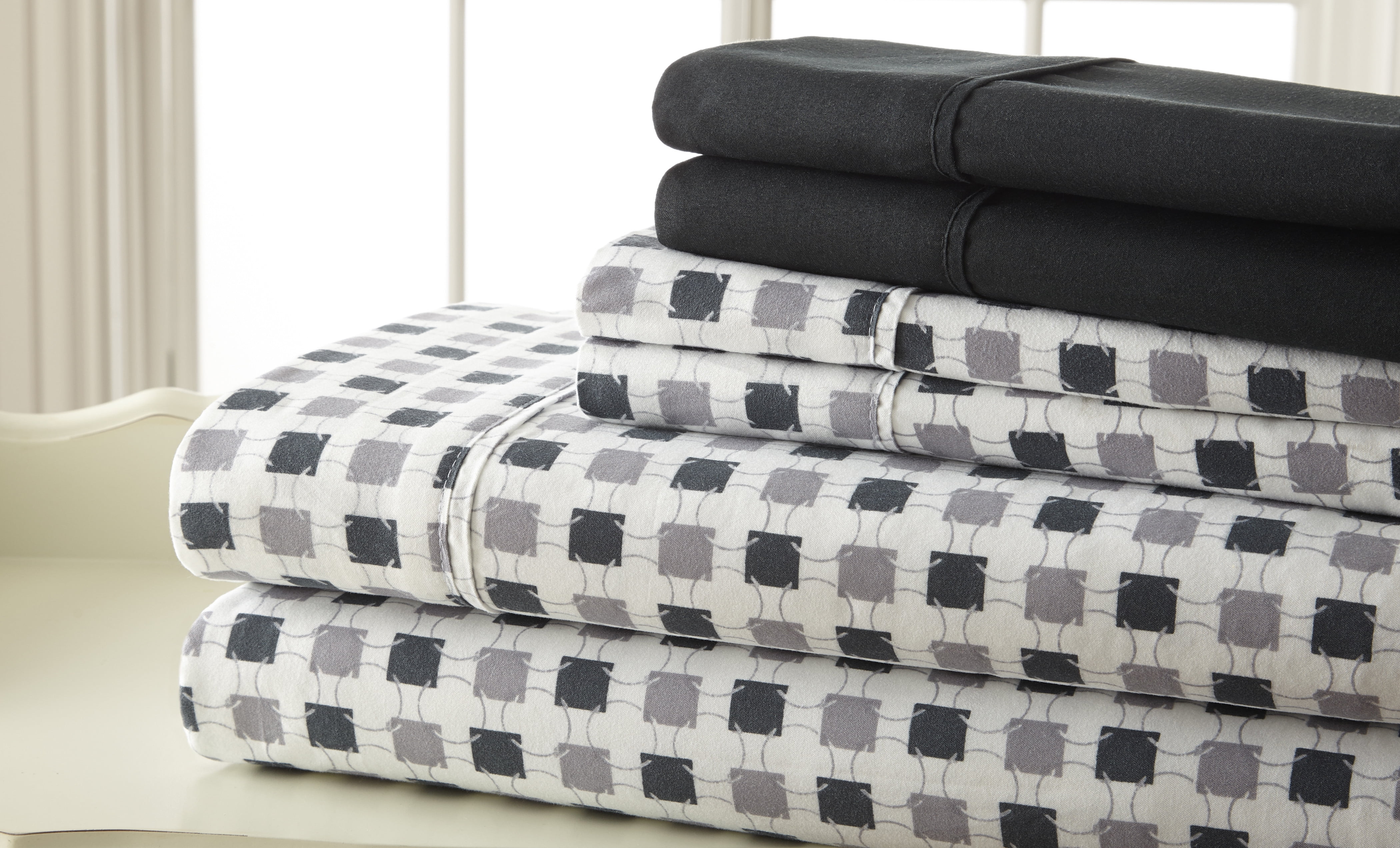 King Black and Gray Microfiber Sheet Set with Geometric Print