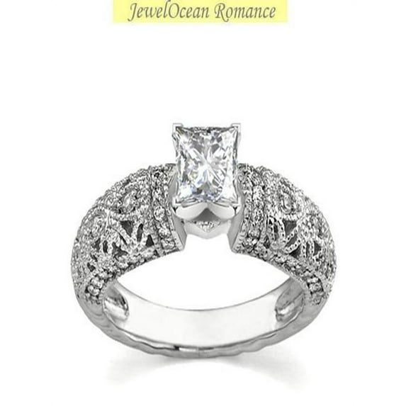 Splendid Vintage Engagement ring 1.00 Carat Princess Cut Diamond on White Gold