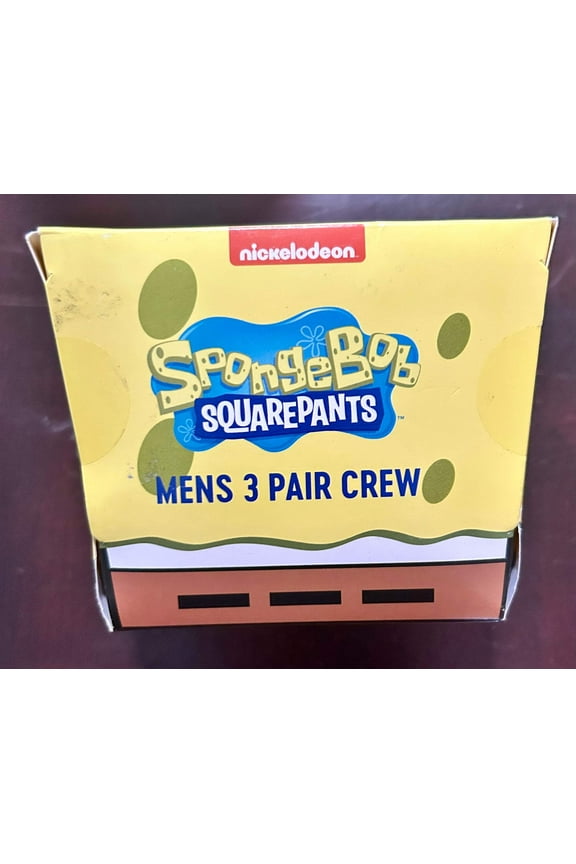 SpongeBob SquarePants Men's 3-Pack of Crew Socks with Novelty Gift Box, Sizes 8-12
