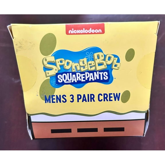 SpongeBob SquarePants Men's 3-Pack of Crew Socks with Novelty Gift Box, Sizes 8-12