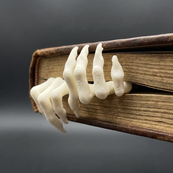 Spooky Claw Shaped Page Marker Book Clip, Creepy Devil Hand Ornament, Unique Desktop Craft Decor,Table Display Prop for Halloween Holiday Scene Layout