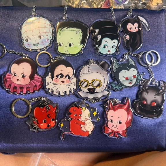 Spooky Halloween kewpie keychains Hellraiser Frankenstein teletubbies vampire Dracula bat (1 keychain)