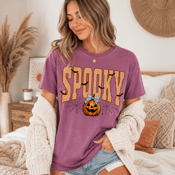 Spooky Pumpkin Halloween T-Shirt, Retro Bat Spiderweb Graphic Tee, Cute Fall Season Shirt, Vintage October Apparel Gift for Her - Berry, L