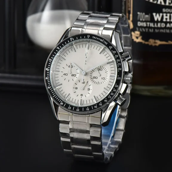Sport 40mm Chronograph Multifunction Quartz Watch Men VK63 Movement Waterproof Men's Automatic Chronograph Watch Moon Phase Stainless Steel Business Watch Mechanical Watch