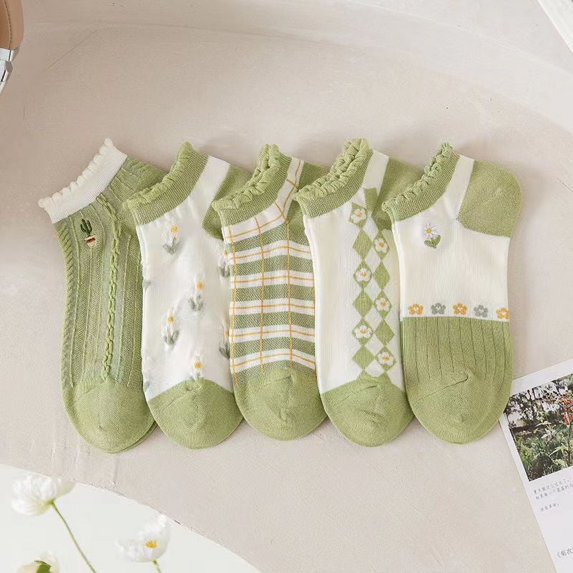 Sports socks white socks women's summer thin ice silk ice socks black tube solid color stockings pile socks-Garden green border women's socks-In bags