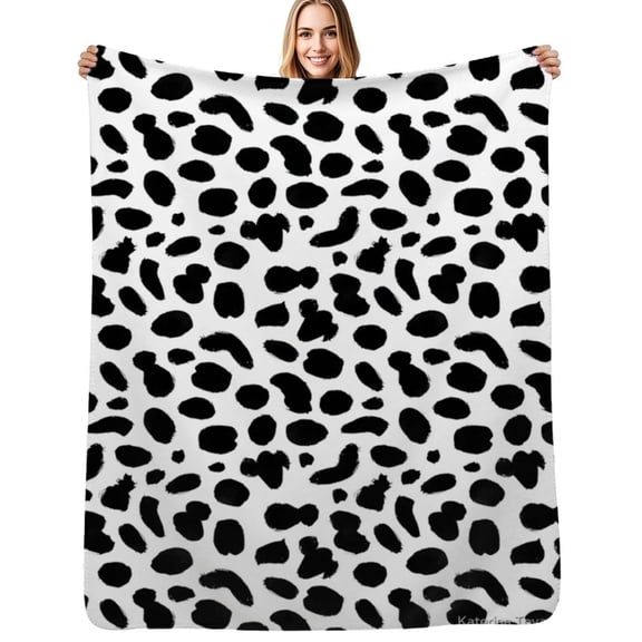 Spotted pattern black and white Soft Blanket Travel Bedding Throws Flannel Bedspread Sofa Bed Cover