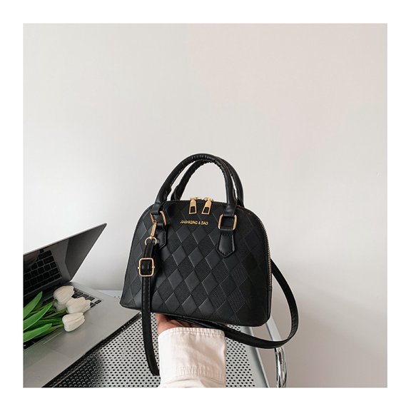 Spring 2025 simple and trendy women's shell handbag, popular simple shoulder bag, casual crossbody bag for women.