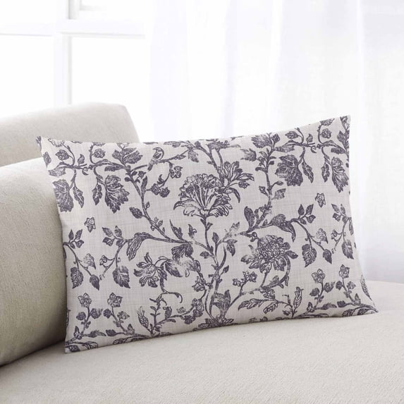 Spring Flowers Throw Pillow Cover, Pillowcase Protectors with Zipper, Breathable Decorative Lumbar Pillow Case Cover, Farmhouse Purple Pastoral Floral Leaf Pillow Shams for Couch Sofa 12x20Inch