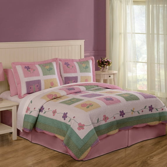 Spring Meadow Quilt with Pillow Sham - Size: Twin
