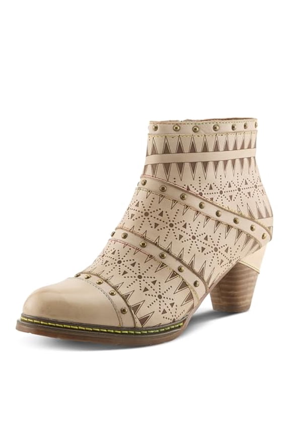 L'Artiste Niobe Women's Standout Bootie - Bold Design, Impeccable Quality, Edgy Ankle Boots