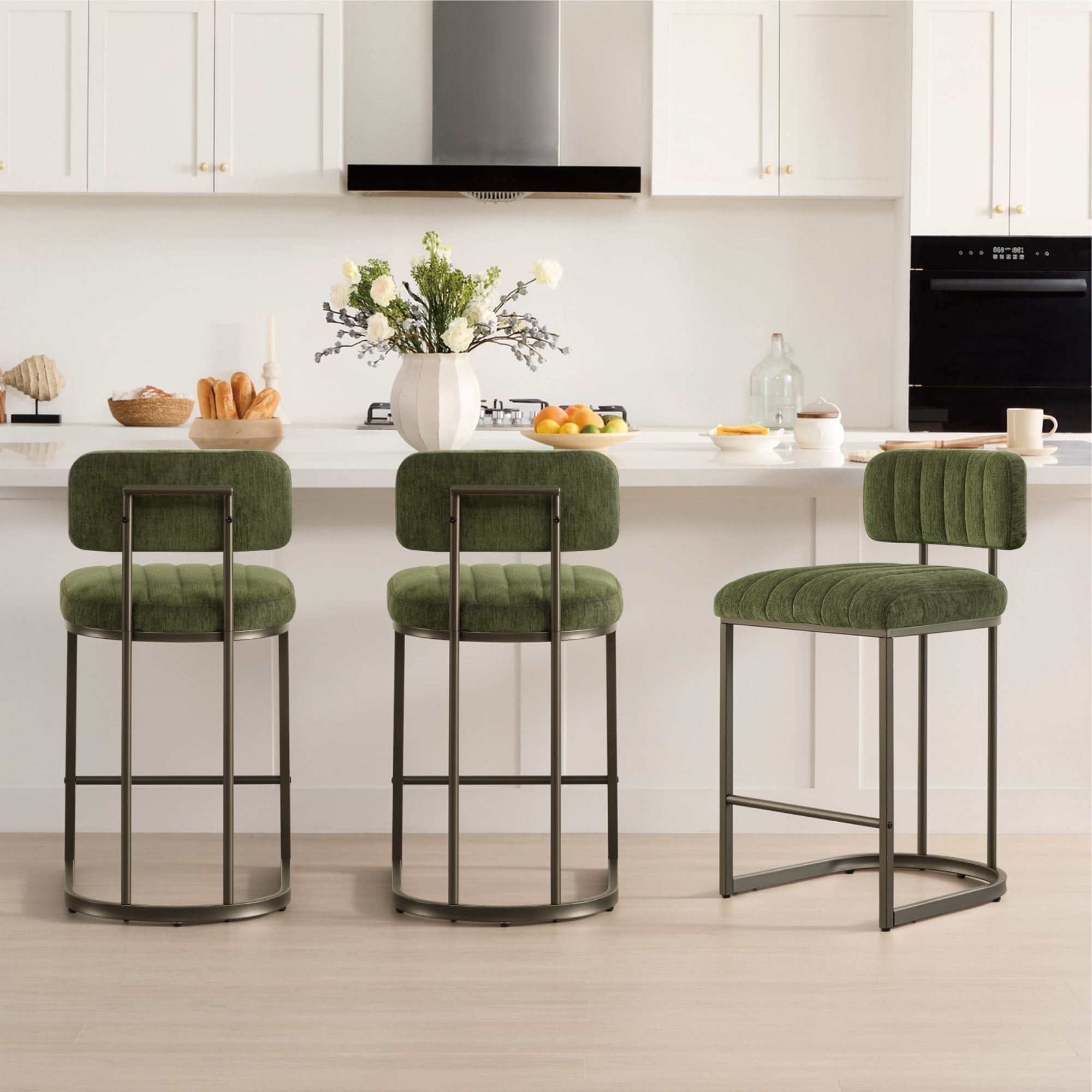 Spruce & Spring 30.5" Swivel Bar Stools Set of 3, Upholstered Bar Chairs with Curved Back & Channel Tufting, Metal Base for Kitchen Island & Home Bar, Green