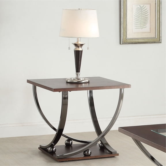 Square End Table with Shelf for Dining and Decor / In Home Living Area / Offers Sturdy Platform