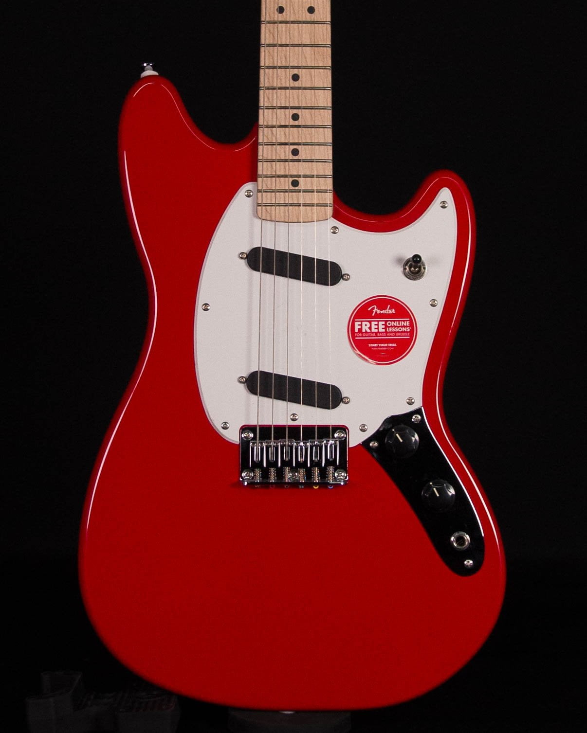 Squier Sonic Mustang - Maple Fingerboard - White Pickguard - Torino Red - 890
