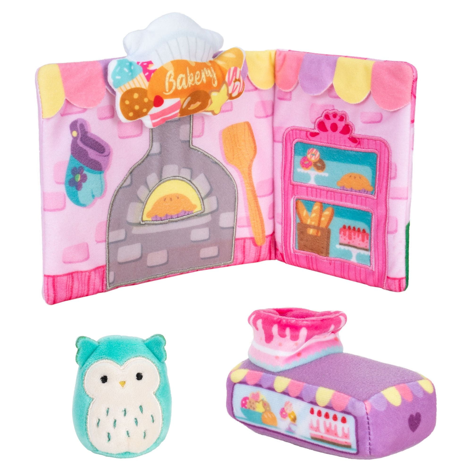 Squishville by Squishmallow Boutique Play Scene, 2” Lola Soft Mini- Squishmallow, 8” Playset, 1 Plush Accessory, Marshmallow-Soft Animals,  Boutique Toys 