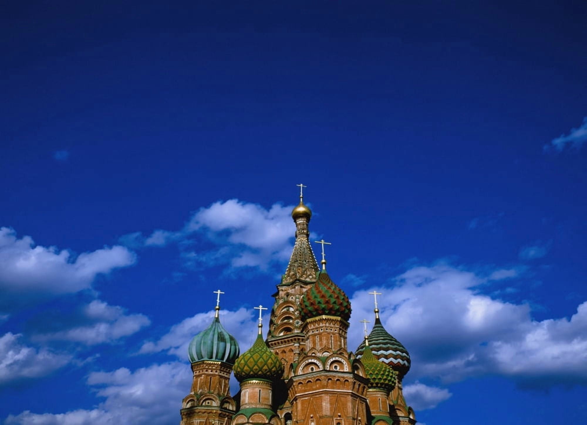 St Basils Cathedral Moscow Russia Canvas Art - Ellen Rooney Design Pics (18 x 13)