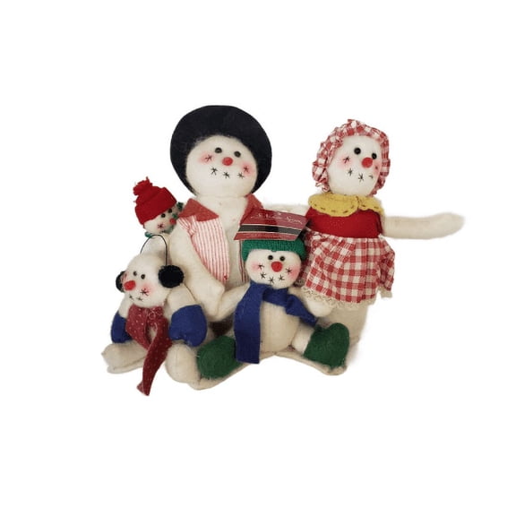 St. Nicholas Square Plush Snow Family of Five 10" x 9"