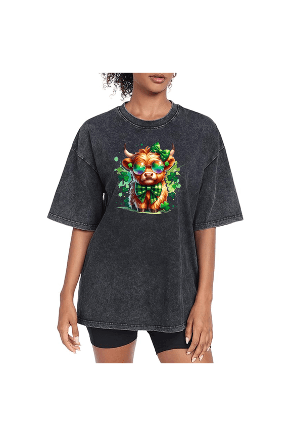 St Patrick Day Cute Highland Cow Shamrock Green Plaid Bow Holiday Graphic Tees Shirt Casual Fashion Tops Black S-2XL Plus Size