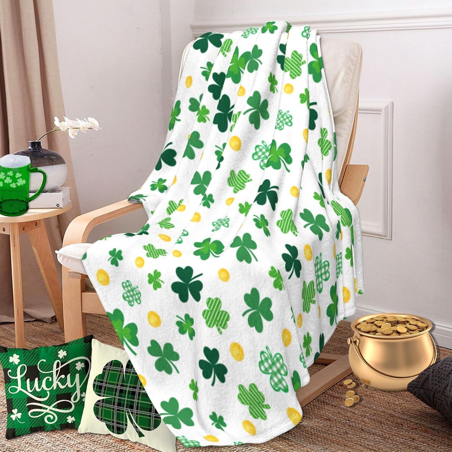 St Patrick''s Day Blanket Shamrock Flannel Throw Blanket 60"x50" Clover Lucky Gift for Adult and Kids Decorative Blankets Funny Super Soft Cozy Blanket
