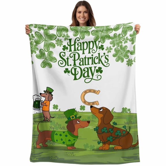St. Patrick's Day Blanket Soft Cozy Warm Throw Blanket for Couch, Plush Fuzzy Flannel Fleece Blankets for Sofa, Green Lucky Clovers Dog Bed Blankets Lightweight Gifts for Women, 30"x40"