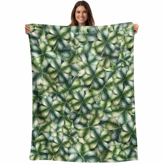 St. Patrick's Day Blanket Soft Cozy Warm Twin Blanket for Bed, Plush Fuzzy Flannel Fleece Blankets for Sofa, Green Lucky Clovers Ombre Throw Blankets for Couch, Lightweight Gifts for Women, 60"x80"