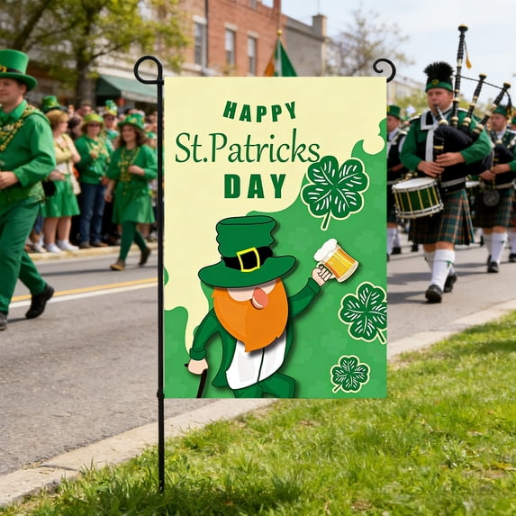 St. Patrick's Day Garden Flag Outdoor Yard Decoration Shamrock Courtyard Banner Irish Festival Flag Leafy Holiday Porch Decor for Patio Fence Home Celebration