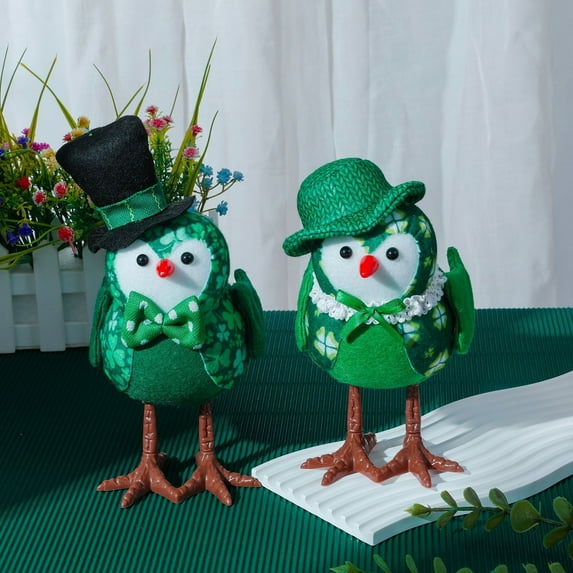 St.Patrick's Day Glowing Green Bird, St.Patrick's Day Birds Decor, Lighted Fabric Bird Figurines with Hat & Leaf Clovers, Tabletop Standing Bird Ornaments, for Home Kitchen Table Window