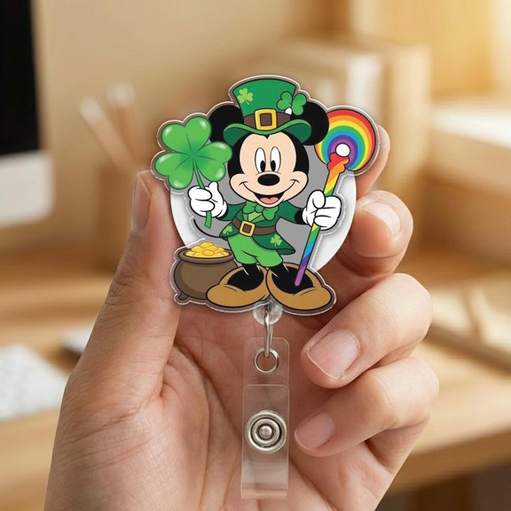 St Patricks Day Mickey Badge Reel, Shamrock Medical Badge Holder, Retractable ID Reel for Nurse Lab Tech Doctor, Green Work Badge G6HI14-1