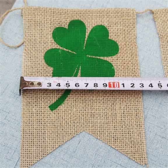 St. Patrick's Day Plaid Burlap Banner Buffalo Check Shamrock Bunting Banner Luck Clover Garland Banner with Bowknot Irish Green Party Banner for Mantel Fireplace Spring Holiday Wall Decor