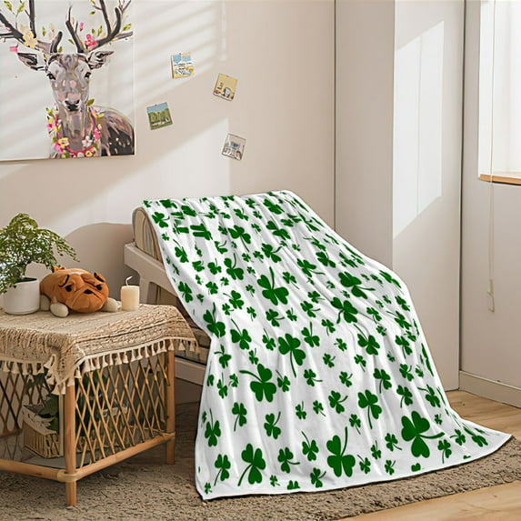 St. Patrick's Day Throw Blanket, Green St. Patrick's Day Clover Shamrock Leaves Irish Spring Festival Holiday Throw Flannel Blankets for Couch & Bed, Plush Cozy Fuzzy Blanket 50" x 60"