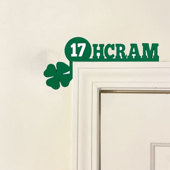 St. Patrick's Day Wooden Corner Door Frame Decoration • Shamrock Clover Irish Decor • Durable Wood Indoor Outdoor Wall Hanging • 1 Piece Green Festive Accent