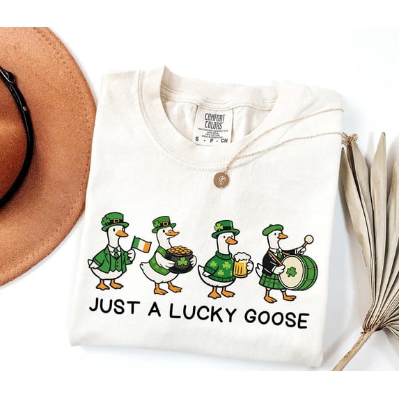 St Patrick’s Just A Lucky Goose Day T-Shirt, Irish Goose Parade Shamrock Graphic Tee, Leprechaun Duck Holiday Shirt for Goose Lovers, Comfort Colors Unisex Cotton T-Shirt, Size S-3XL